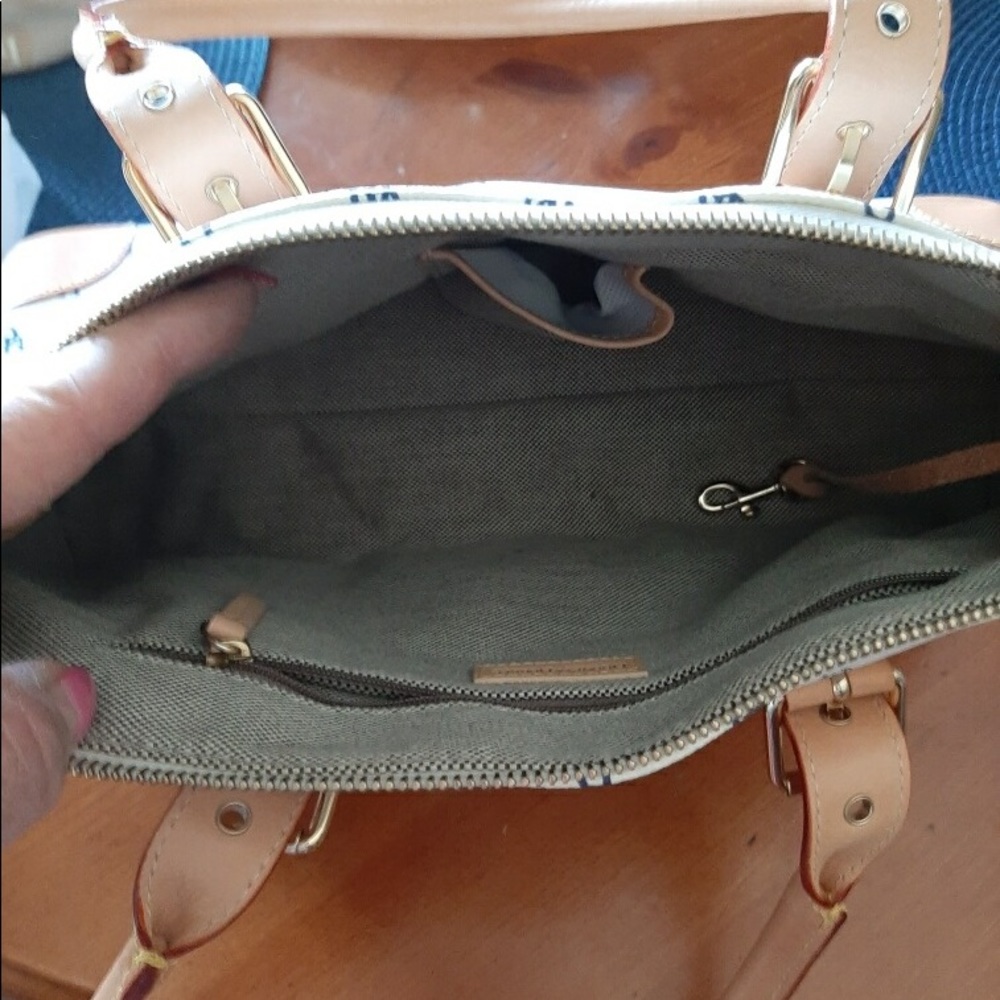 Purse - Picture 2 of 2